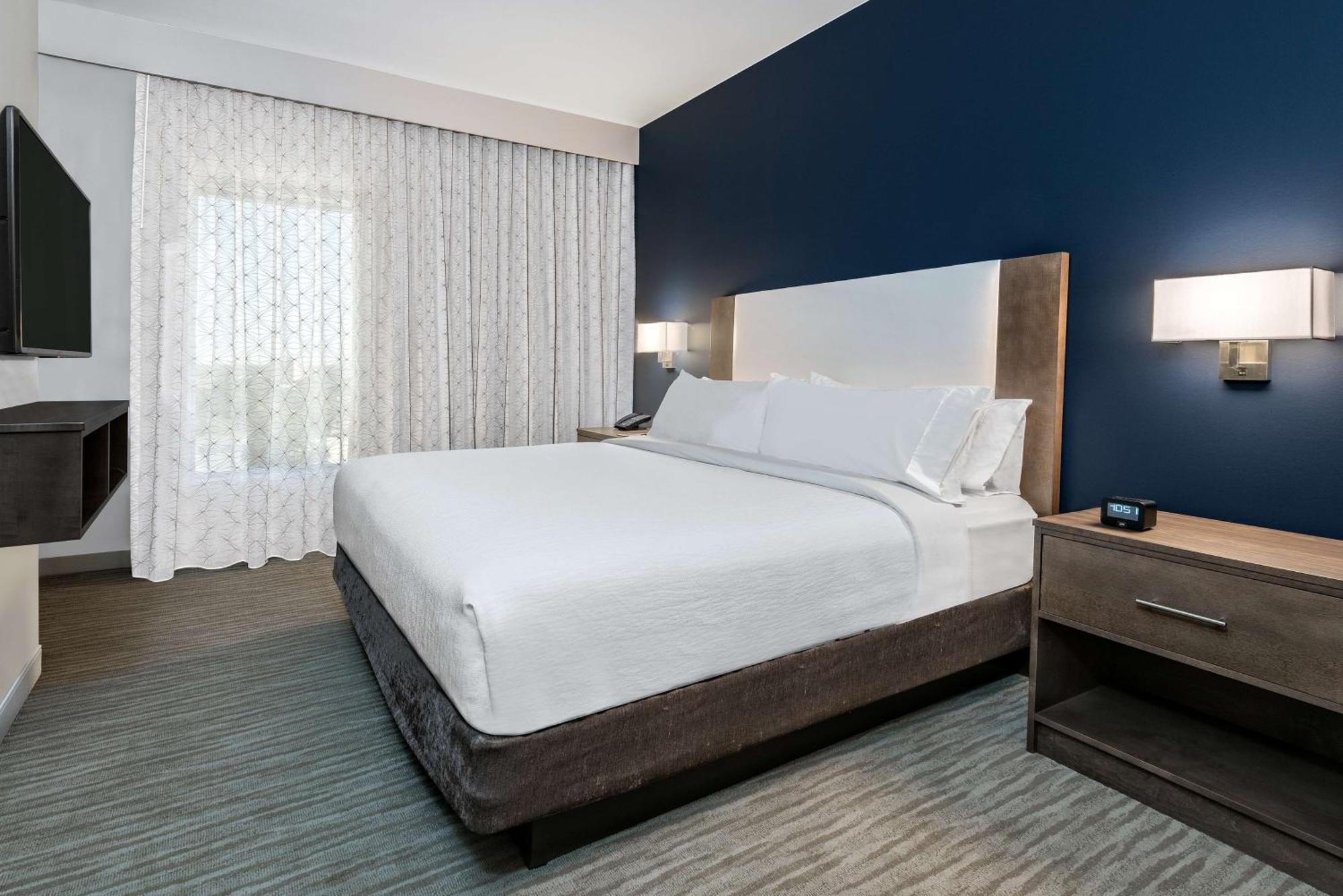 Embassy Suites By Hilton College Station Extérieur photo