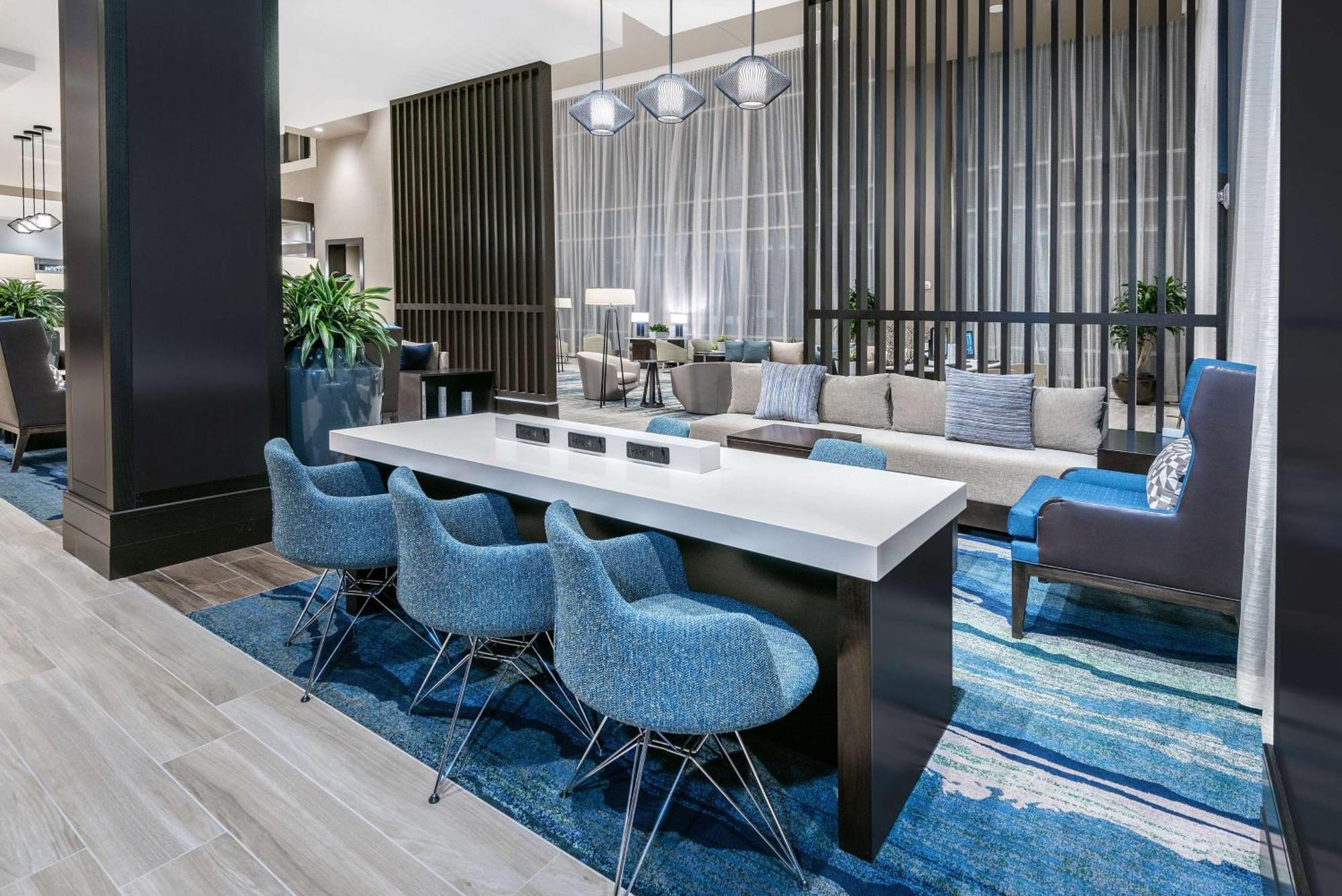 Embassy Suites By Hilton College Station Extérieur photo